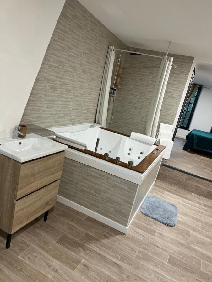 阿棉 Magnifique Loft 35M2 Jacuzzi Rvb Night 1酒店 外观 照片