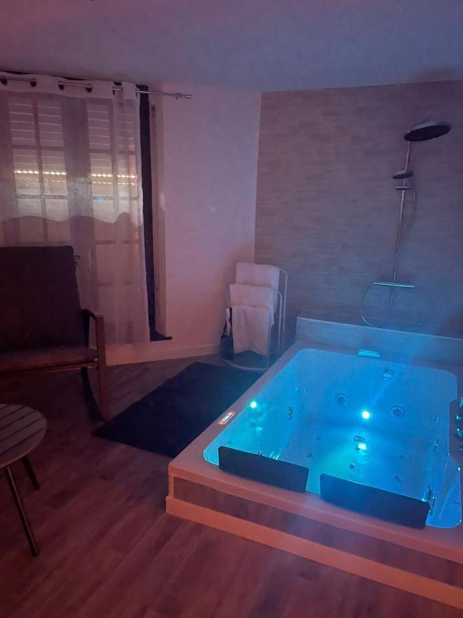 阿棉 Magnifique Loft 35M2 Jacuzzi Rvb Night 1酒店 外观 照片