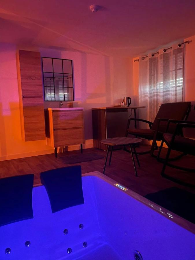 阿棉 Magnifique Loft 35M2 Jacuzzi Rvb Night 1酒店 外观 照片